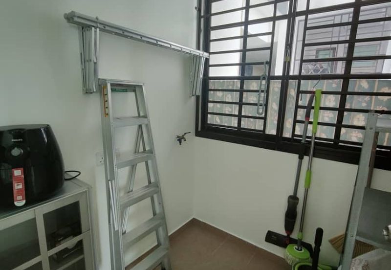 JB / Kempas Utama / D'Summit Residences / Apartment