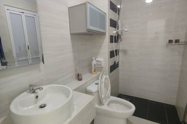 JB / Kempas Utama / D'Summit Residences / Apartment