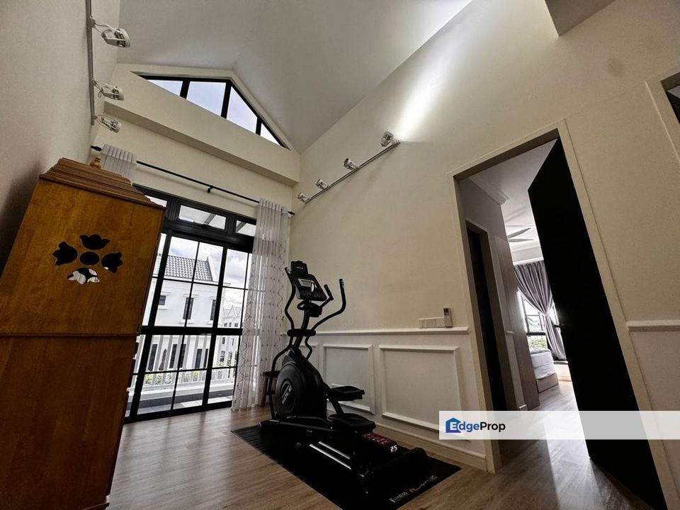 Eco Botanic / The Chateau / Two & Half Storey Superlink House End Lot, Johor, 