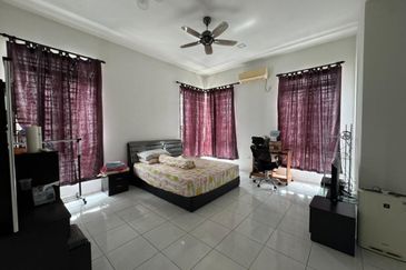 Horizon Hill / Golf East / Jalan Pinggiran 6/x -  Double Storey Cluster house