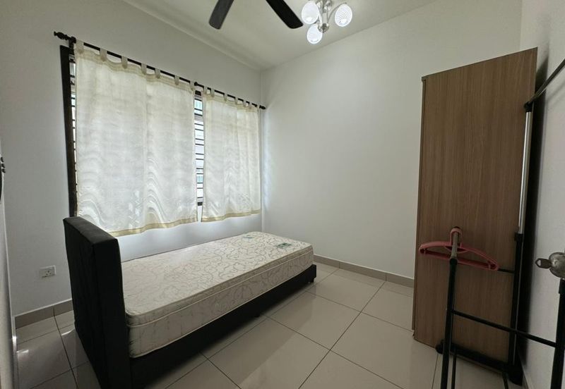 Horizon Hill / Golf East / Jalan Pinggiran 6/x -  Double Storey Cluster house