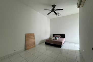 Horizon Hill / Golf East / Jalan Pinggiran 6/x -  Double Storey Cluster house