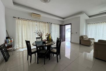 Horizon Hill / Golf East / Jalan Pinggiran 6/x -  Double Storey Cluster house