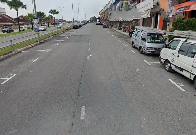 Kulai / Taman Gemilang / Jalan Gangsa / Double Storey Shoplot