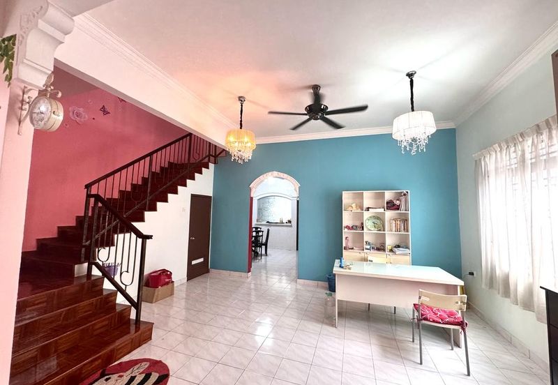 Kulai - Taman Kulai Utama / Jalan Anggerik / Double Storey Terrace House End Lot