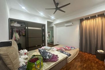 Kulai Bandar Putra / Gate A @ IOI Palm Villa / Double Storey Bungalow House