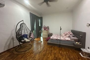 Kulai Bandar Putra / Gate A @ IOI Palm Villa / Double Storey Bungalow House