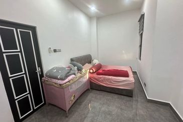 Kulai Bandar Putra / Gate A @ IOI Palm Villa / Double Storey Bungalow House