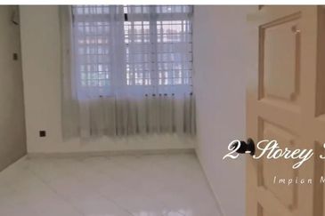 JB Taman Molek / Impian Molek / 2sty Semi - D House