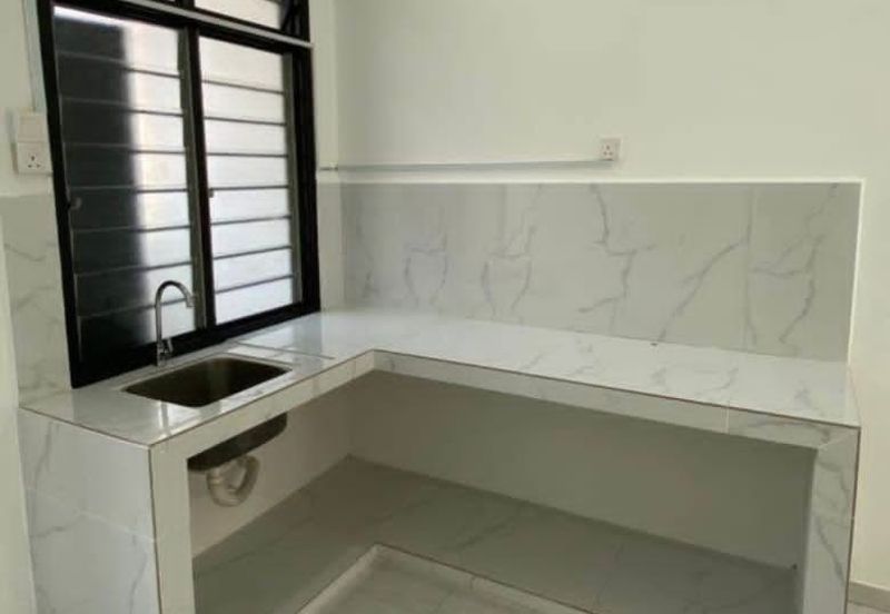 Kulai IOI - Bandar Putra - Jalan Rajawali - Full Loan 1 Storey House