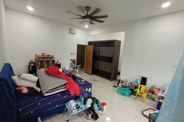 JB Taman Kempas Utama / Jalan Kempas Utama 📌 Double Storey Cluster House