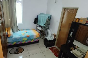 JB Taman Kempas Utama / Jalan Kempas Utama 📌 Double Storey Cluster House