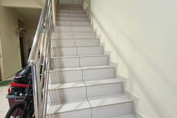 JB Taman Kempas Utama / Jalan Kempas Utama 📌 Double Storey Cluster House