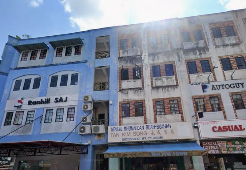 Kulai Bandar Indahpura / Jalan Kenanga 29/6 / End lot 4-Storey Shoplot