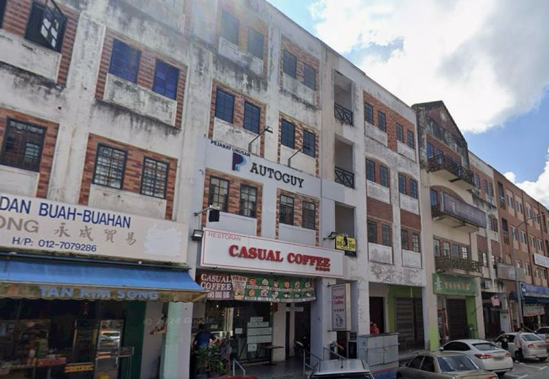 Kulai Bandar Indahpura / Jalan Kenanga 29/6 / End lot 4-Storey Shoplot