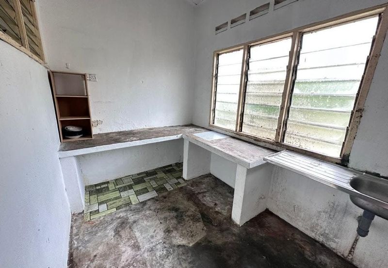 Kulai Kota Kulai /Jalan Pinang /1 Storey House Original Unit/ Full Loan Unit