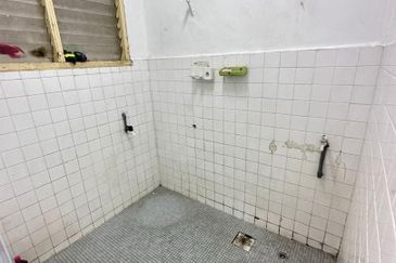 Kulai Kota Kulai /Jalan Pinang /1 Storey House Original Unit/ Full Loan Unit