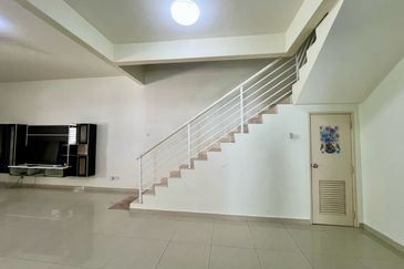 Kulai Johor Bandar Putra Double Storey Superlink End Lot Terraced House 
