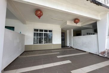 Kulai Bandar Putra Double Storey Terraced House @ Celeste 