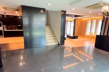 JB Taman Austin Perdana  - Jalan Austin Perdana 1/xx ✅Double storey semi D *(corner lot)* 