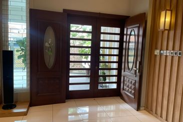 Kulai Taman Lagenda Putra / Double Storey Semi D (End Lot Unit) 