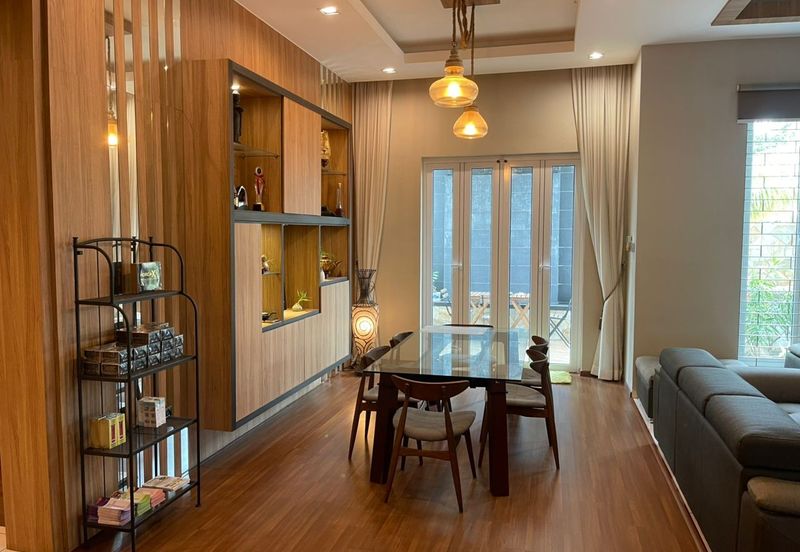 Kulai Taman Lagenda Putra / Double Storey Semi D (End Lot Unit) 