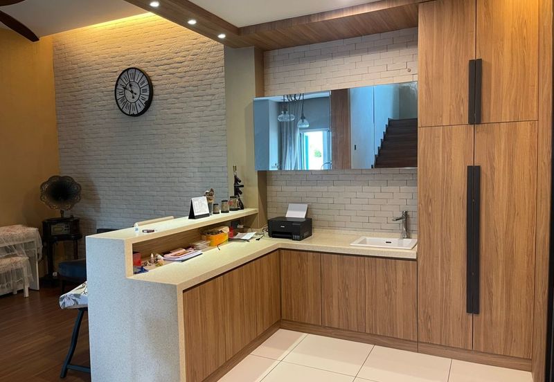 Kulai Taman Lagenda Putra / Double Storey Semi D (End Lot Unit) 