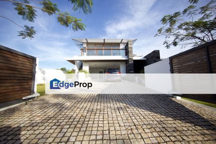 Iskandar Puteri / Ledang Heights / Bungalow House with private pool, Johor, 