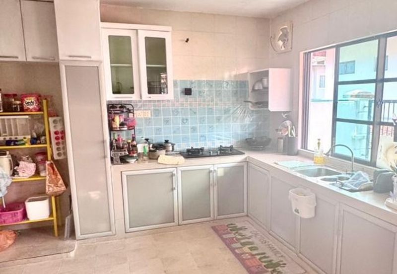 Ulu Tiram / Taman Pelangi Indah / Jln Pesona / 2.5 Storey Semi-D