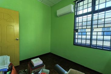 Kulai Taman Bersatu Kulai /Double Storey Semi D / 古来第一花园双层半独立