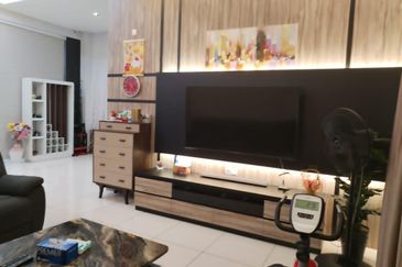 Kulai / Taman Lagenda Putra  / Double Storey Cluster Semi Detached / 古来太子丽景园豪华双层半独立出售