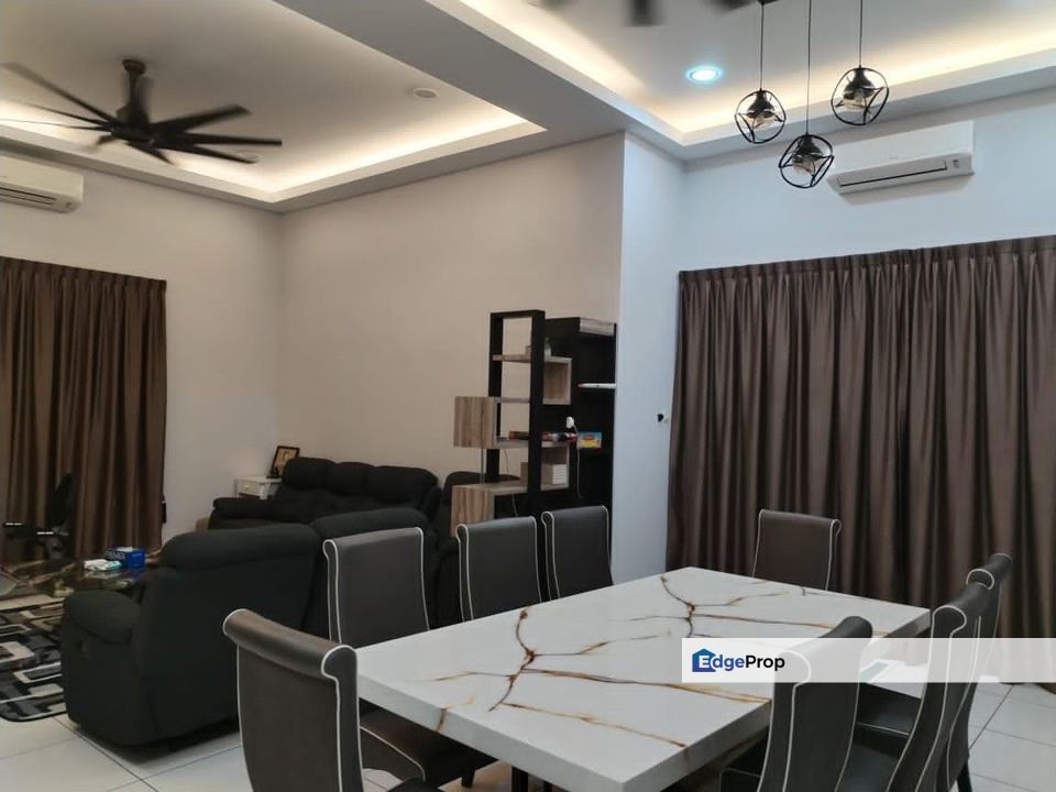 Kulai / Taman Lagenda Putra  / Double Storey Cluster Semi Detached / 古来太子丽景园豪华双层半独立出售, Johor, Kulai