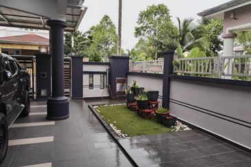 Kulai / Taman Lagenda Putra  / Double Storey Cluster Semi Detached / 古来太子丽景园豪华双层半独立出售