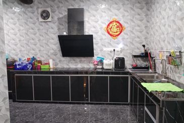 Kulai / Taman Lagenda Putra  / Double Storey Cluster Semi Detached / 古来太子丽景园豪华双层半独立出售