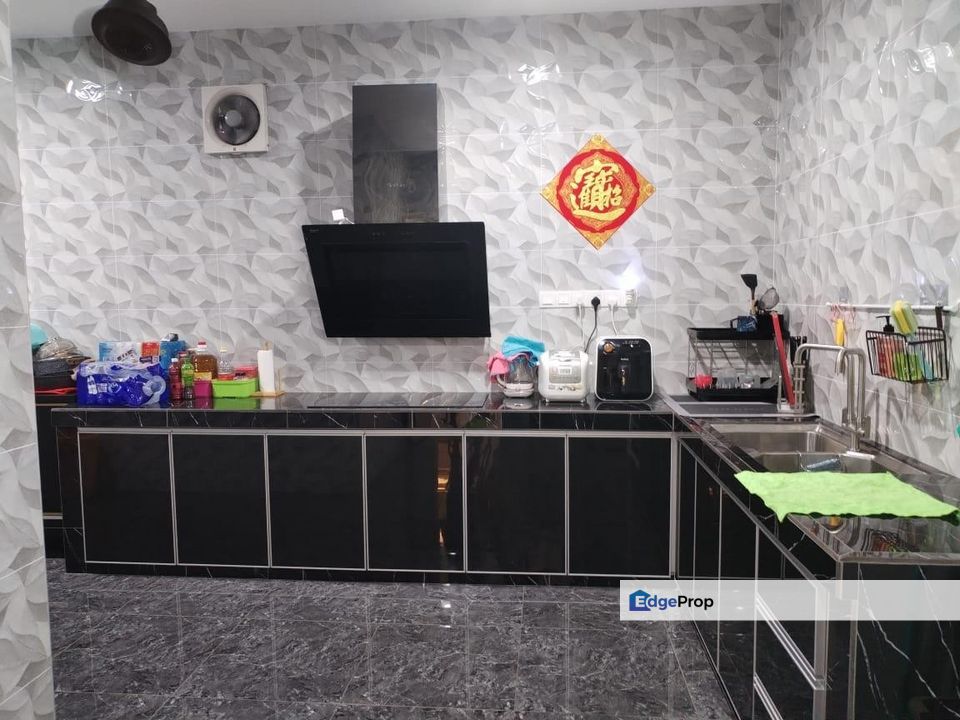 Kulai / Taman Lagenda Putra  / Double Storey Cluster Semi Detached / 古来太子丽景园豪华双层半独立出售, Johor, Kulai