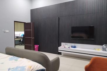 Kulai / Taman Lagenda Putra  / Double Storey Cluster Semi Detached / 古来太子丽景园豪华双层半独立出售