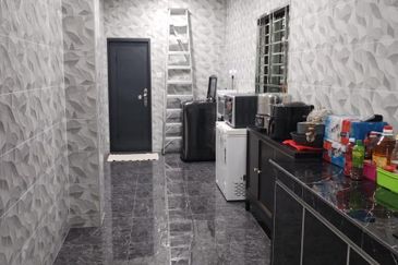 Kulai / Taman Lagenda Putra  / Double Storey Cluster Semi Detached / 古来太子丽景园豪华双层半独立出售