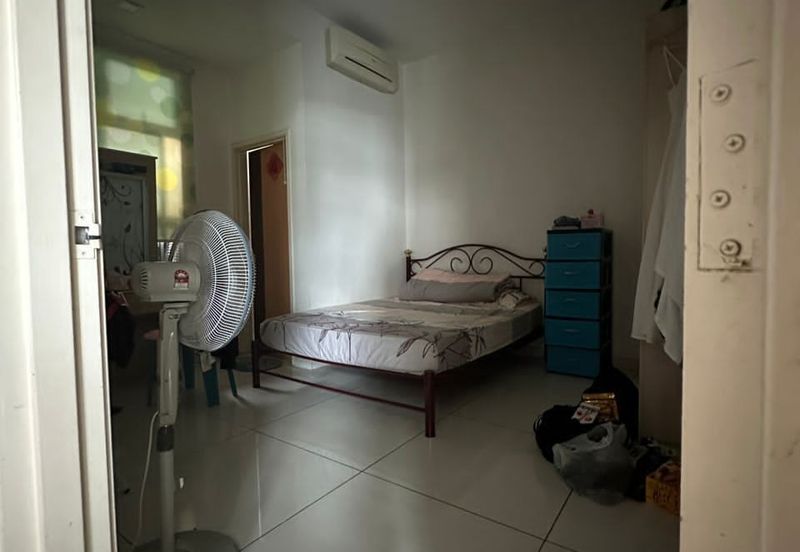 Kulai Lagenda Putra /Jalan Lagenda 53/  Double Storey End Lot House