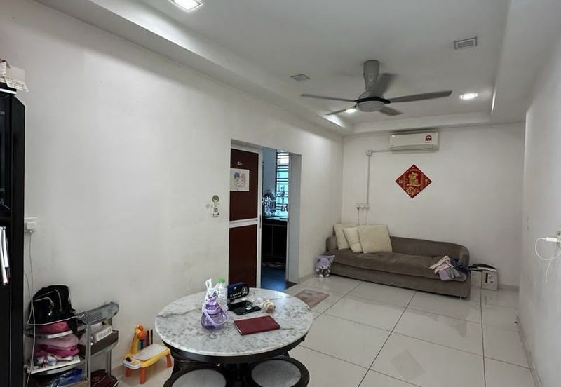 Kulai Lagenda Putra /Jalan Lagenda 53/  Double Storey End Lot House