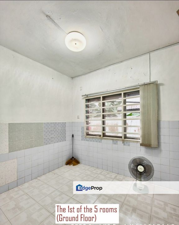 JB Taman Bukit Kempas / 2 Storey Semi-D, Johor, Johor Bahru