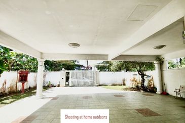 JB Taman Bukit Kempas / 2 Storey Semi-D