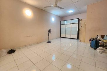 Kulai Bandar Putra / Jalan Cempaka Ruby 3📍 2-storey terrace house 