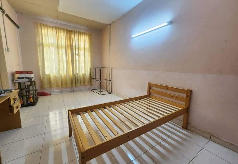 Kulai Bandar Putra / Jalan Cempaka Ruby 3📍 2-storey terrace house 