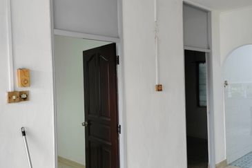 Skudai Tun aminah 皇后花园 - low cost single storey terrace house 单层廉价屋