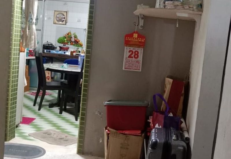 Kulai / Taman Sungai Mas / Single Storey medium costt