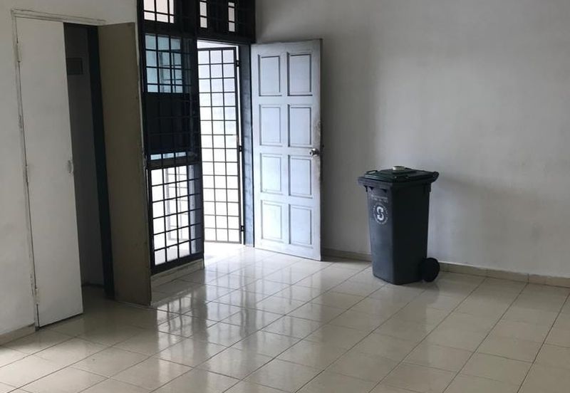 Ulu Tiram / Desa Cemerlang /Jalan Johar / Double Storey House 