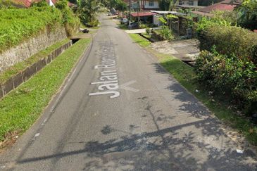 Kulai /Jalan Rumah Pangsa / Residential Land