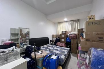 Kulai /Bandar Putra /IOI Palm Villa Gate C / Double Storey Semi-D House