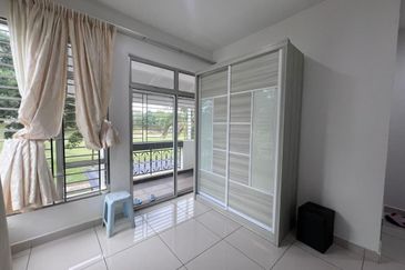 Kulai /Bandar Putra /IOI Palm Villa Gate C / Double Storey Semi-D House