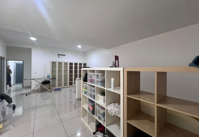 Kulai /Bandar Putra /IOI Palm Villa Gate C / Double Storey Semi-D House